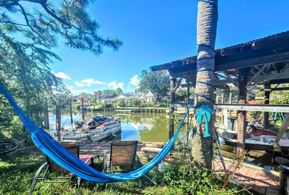 Lazy Lake Lodge On Clear Lake-Space Center Houston Exterior foto